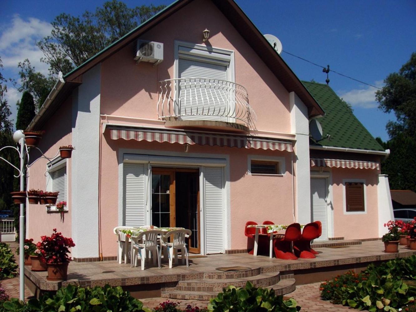 Nyaralo Balatonmariafuerdo Villa Luaran gambar